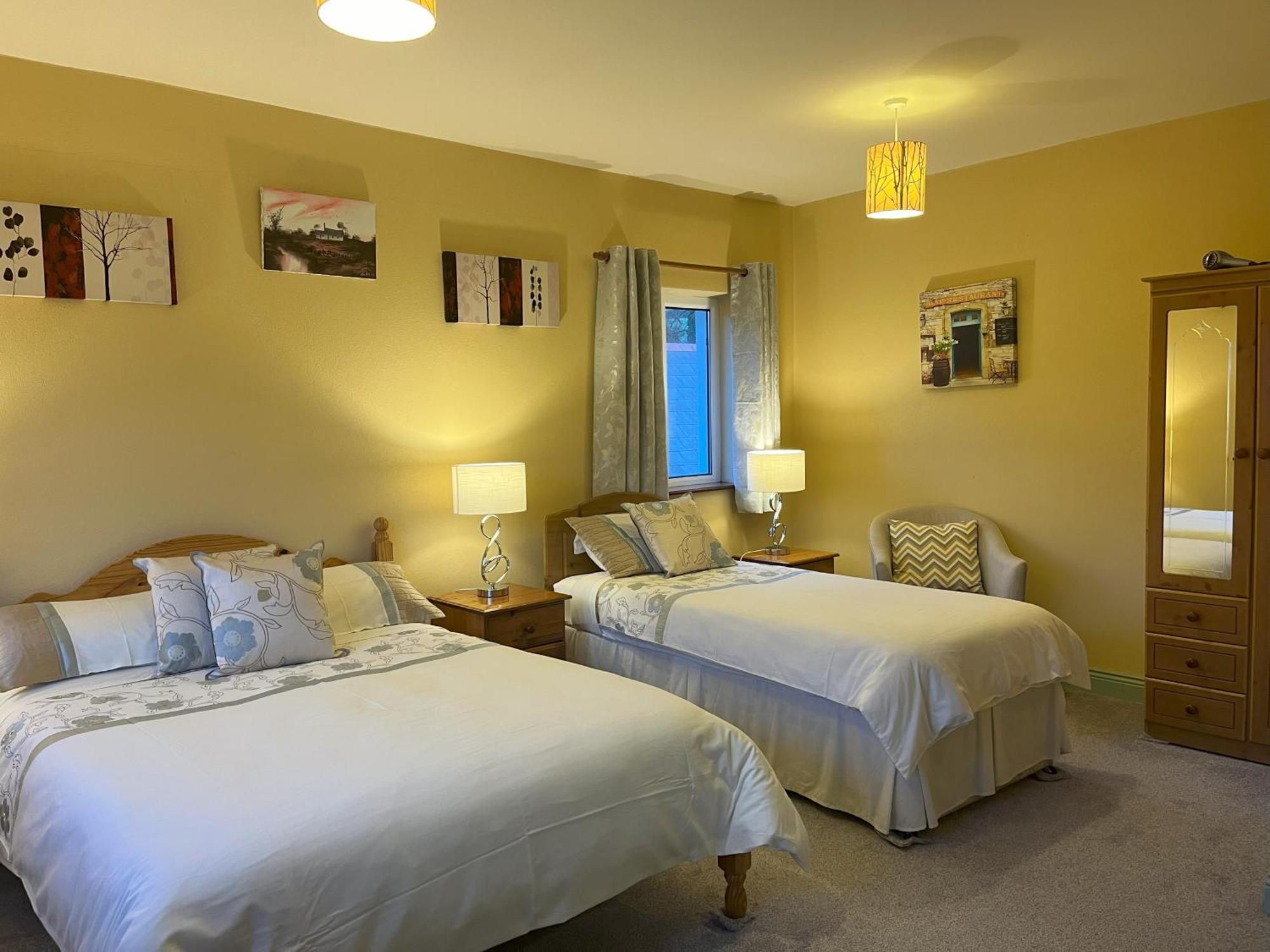 Pk Lodge Bed And Breakfast Скибберин Экстерьер фото